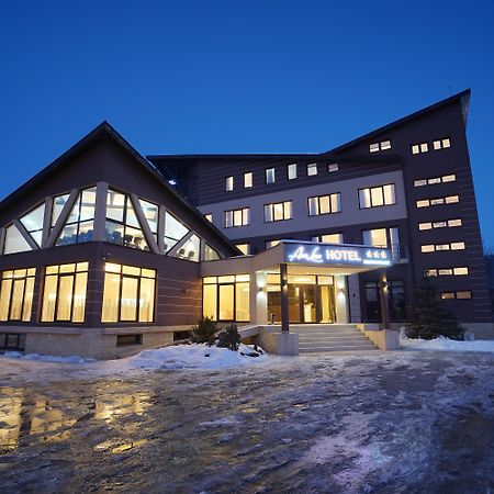 Hotel Ave Lux Săcele Eksteriør bilde